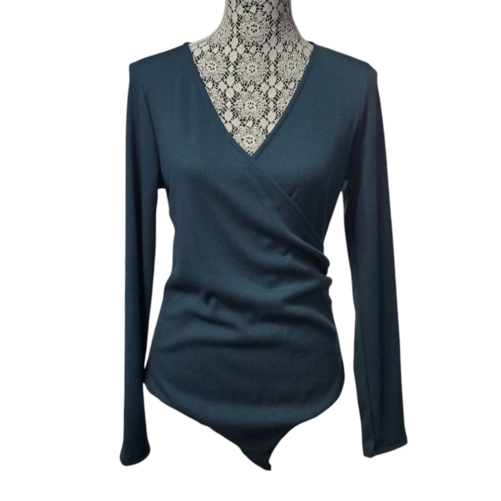 NWOT Kaileigh Women's Ribbed Faux Wrap Bodysuit Top L Petite